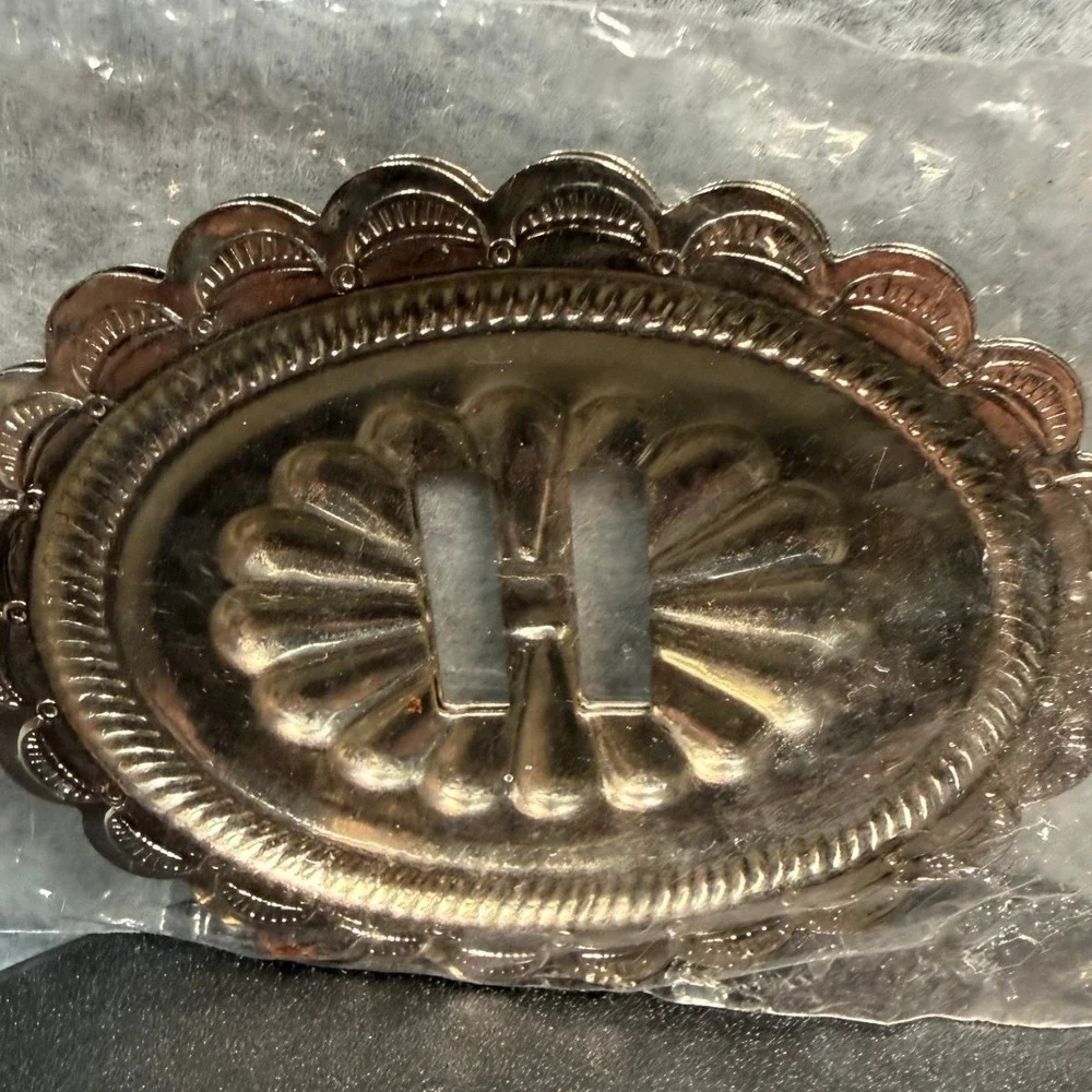 Vintage Silver Tone Belt Buckle Blank Oval Western Craft DIY NOS‎ Scalloped Edge